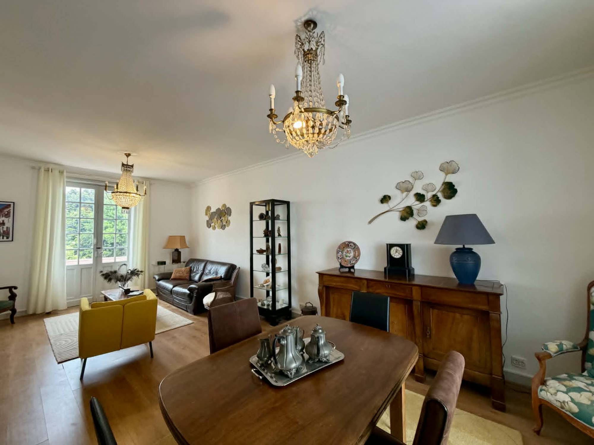 Bel appartement spacieux avec terrasse